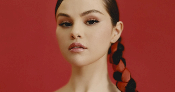 Selena Gomez & Camilo – 999