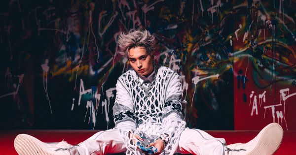 1st EP 『iCoN』