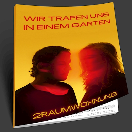 Wir trafen uns in einem Garten