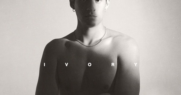 Omar Apollo - Ivory
